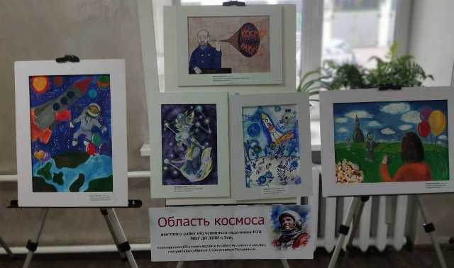 Апрельские выставки